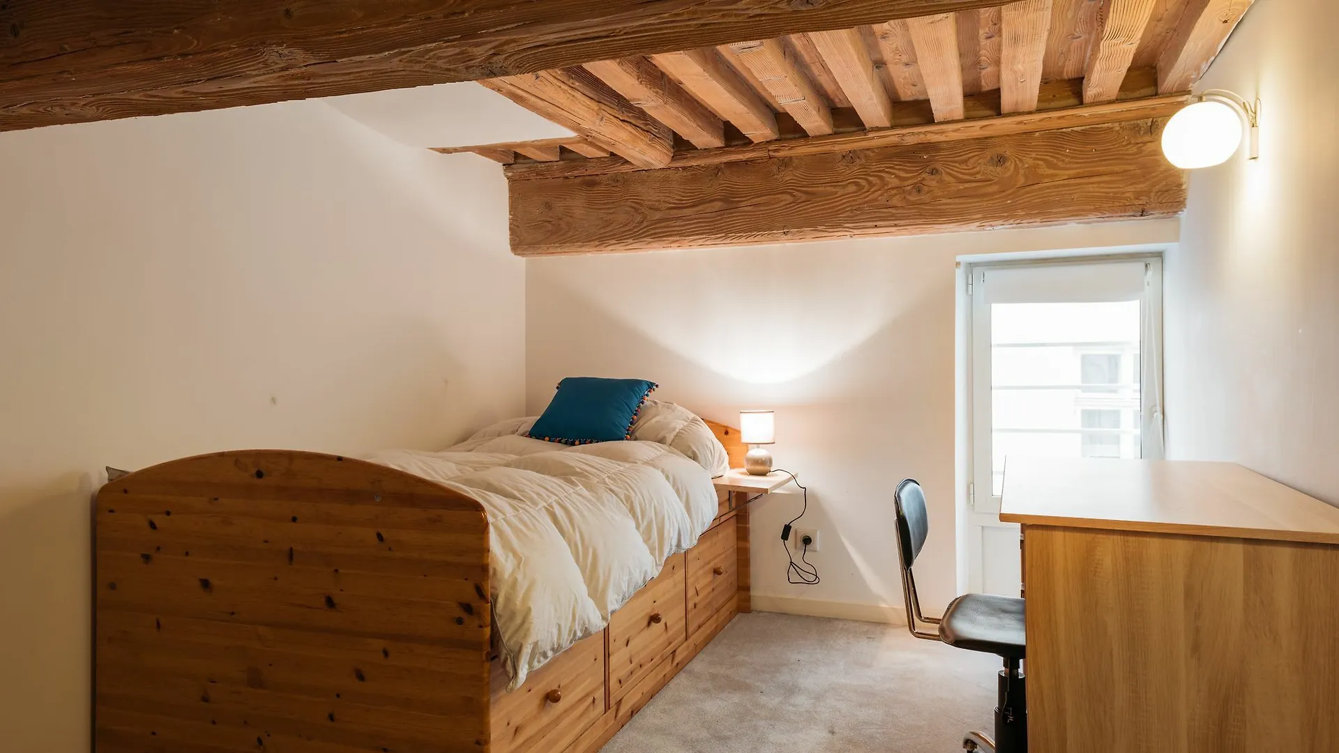 Dify Luxury - Place Bellecour Lyon 0*,